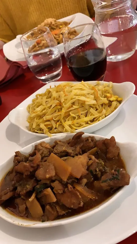 Porc Au Caramel Et Nouilles