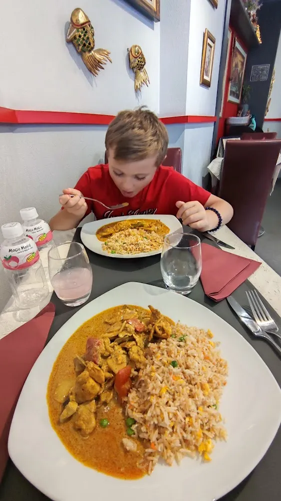 Poulet Au Curry Jaune